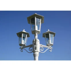 Verlichting*vidaXL Tuinlantaarn Kingston 3-arms 215 cm Wit