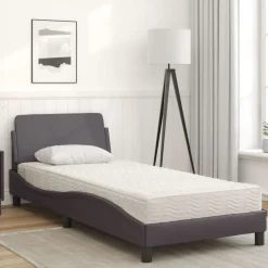 Bed met matras 