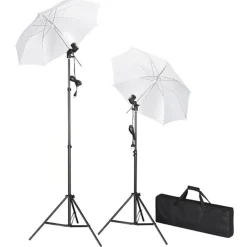 Fotostudioset met achtergrond, lampen en paraplu's><noscript><img width=