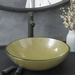 Wastafel met kraan en pop-up afvoer gehard glas goudkleurig>vidaXL Outlet